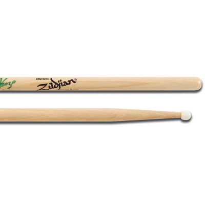 Signature Kozo Suganuma