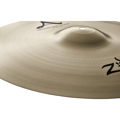 A 18" médium thin crash